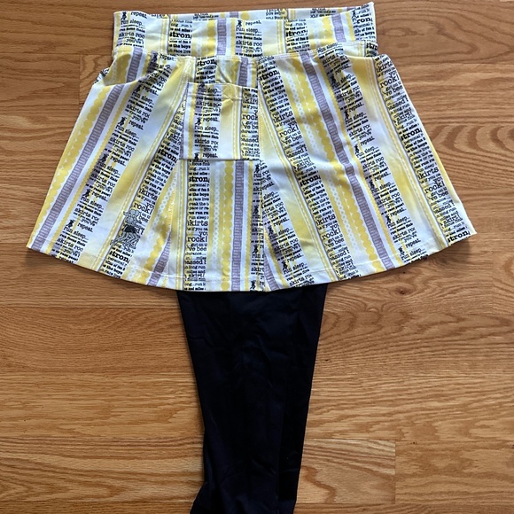 RunningSkirts NWOT Capri Skirt 2 (6-8) - Picture 8 of 11